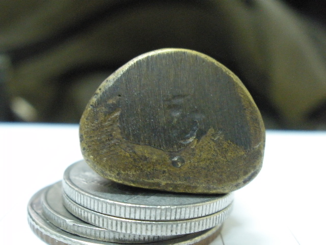 รบกวนท่านผู้รู้ รูปหล่อหลวงพ่อเงิน 1