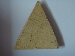 หลวงปู่ภูพิมพ์สามเหลี่ยมถึงยุคเปล่าครับรบกวนท่านผู้รู้ด้วยครับ