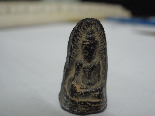 ช่วยดูแนะนำพระรอดองค์นี้ไห้ที่ครับ