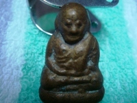 รูปหล่อหลวงพ่อเงินดูดีเปล่าครับดูให้หน่อยครับผม