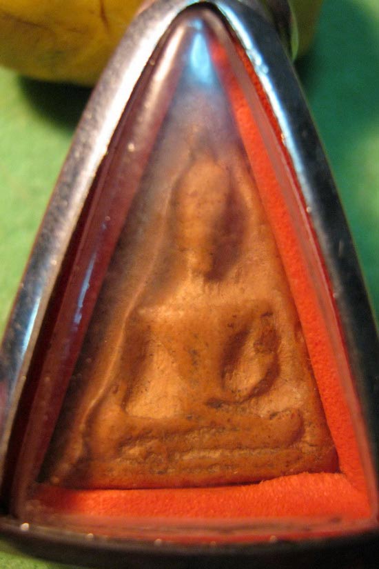 พระนางพญาอีกองค์ครับ