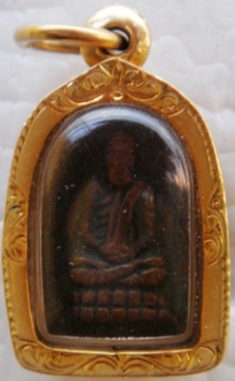 มีพระแปลกมาให้ชมครับ ผมหาข้อมูลไม่ได้เลย