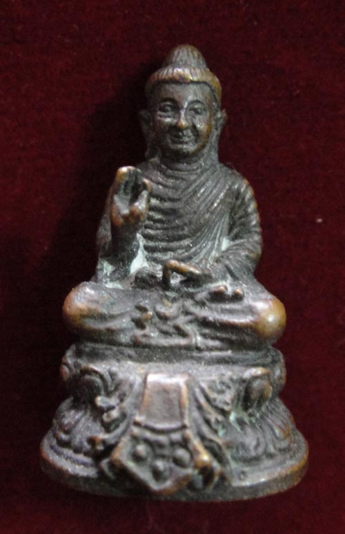 รบกวนพระกริ่งด้วยนะครับ