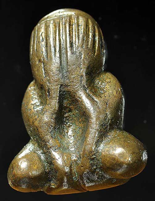 ปิดตาเนื้อแบบนี้ใช้ของหลวงพ่อปล้องวัดหลุมดินไหม