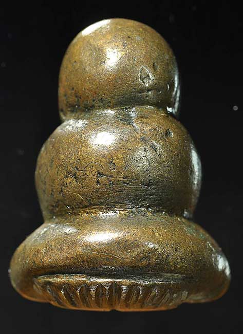 ปิดตาเนื้อแบบนี้ใช้ของหลวงพ่อปล้องวัดหลุมดินไหม