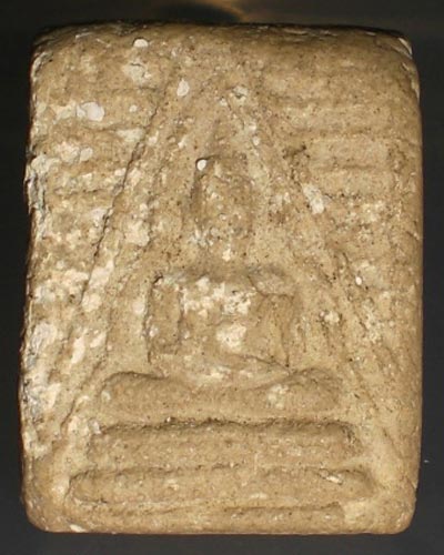 มาอีกแล้วครับ พระเนื้อผง องค์จ้อย หนานุ่ม องค์นี้ ที่ไหนไม่ทราบครับ++