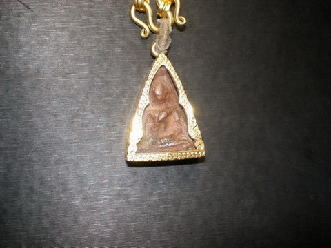 พระนางพญาพิมพ์ไหนครับ รบกวนหน่อยครับ