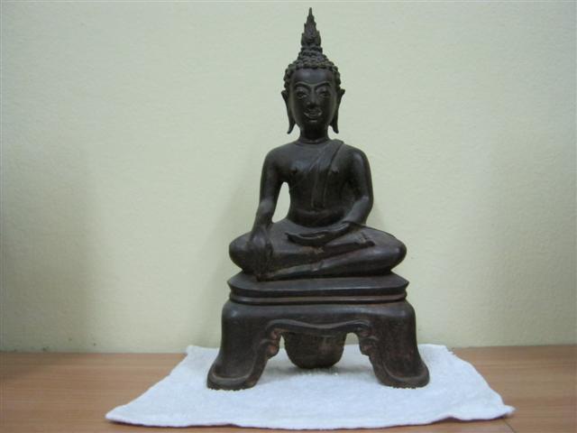 พระบูชา สมัยใด  รบกวนผู้รู้ช่วยตอบ