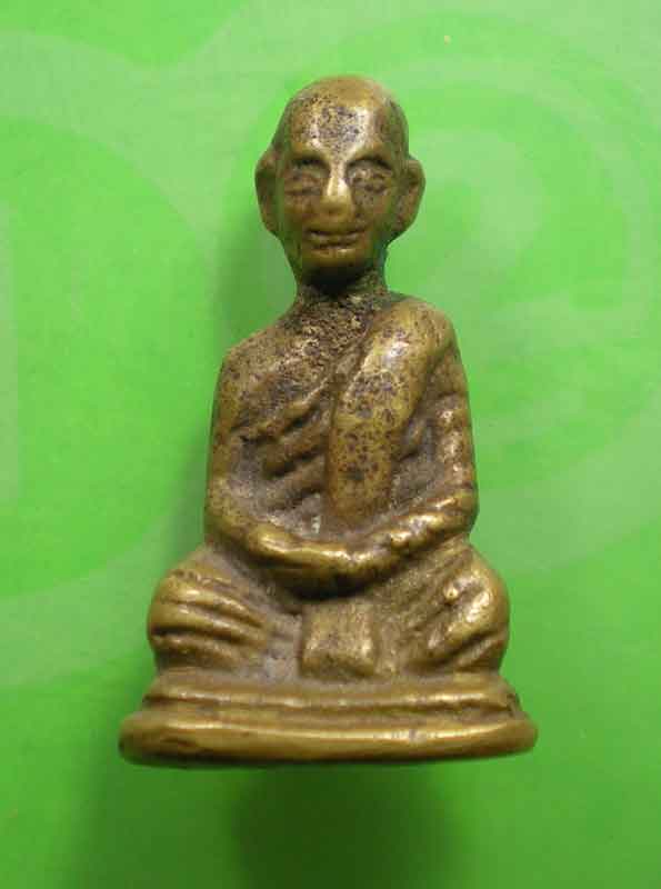 รูปหล่อนี้หลวงพ่ออะไร?ครับ 