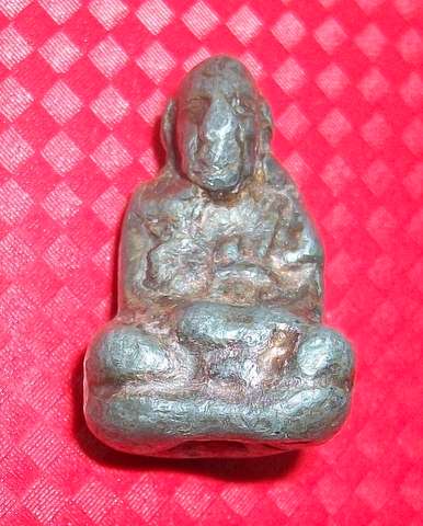 พระรูปหล่อโบราณไม่ทราบที่และเกจิ ครับ