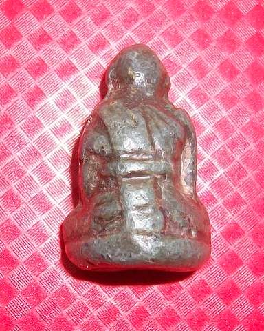 พระรูปหล่อโบราณไม่ทราบที่และเกจิ ครับ