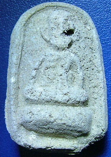 ท่านใดทราบประวัติบ้างครับ