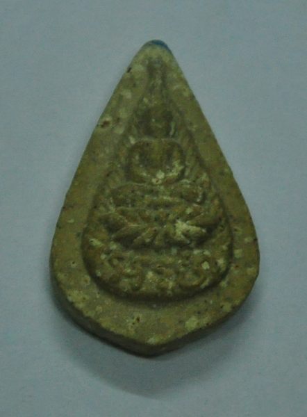 พระกลีบบัว ครับๆๆๆๆช่วยดูด้วยครับๆๆๆๆๆๆๆ