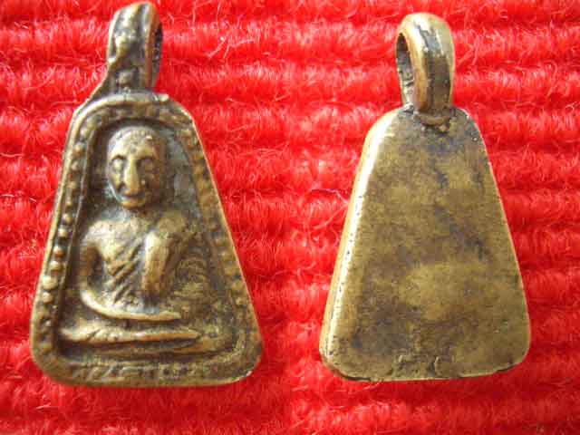 หลวงพ่อเงินแท้หรือเปล่าอีกองค์นึงครับ