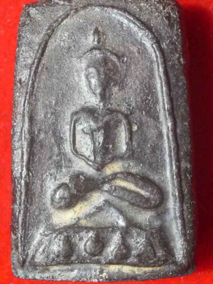 รบกวนช่วยพิจารนาพระให้ด้วยครับ