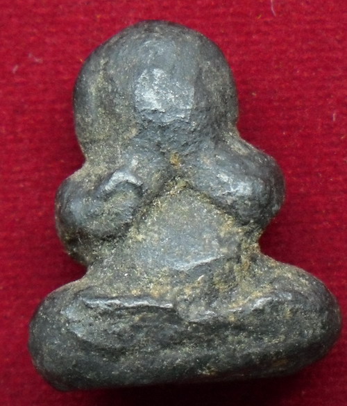 ปิดตาสองหน้าไม่ทราบที่คับ