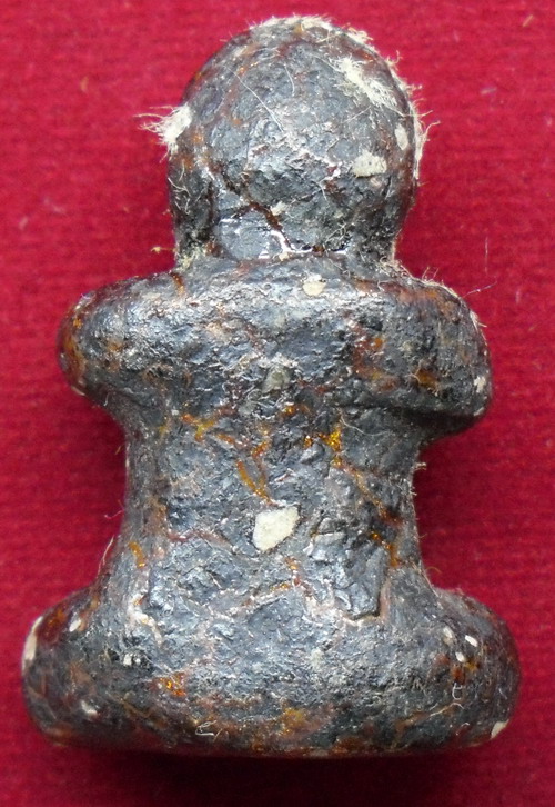 ปิดตาปั้นลอย