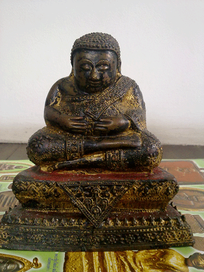 พระบูชาไม่ทราบที่มาครับ