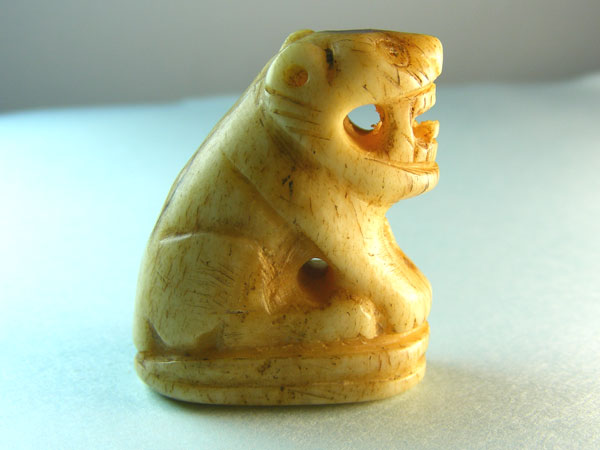 เขี้ยวเสือ ของหลวงพ่ออะไรคับ 