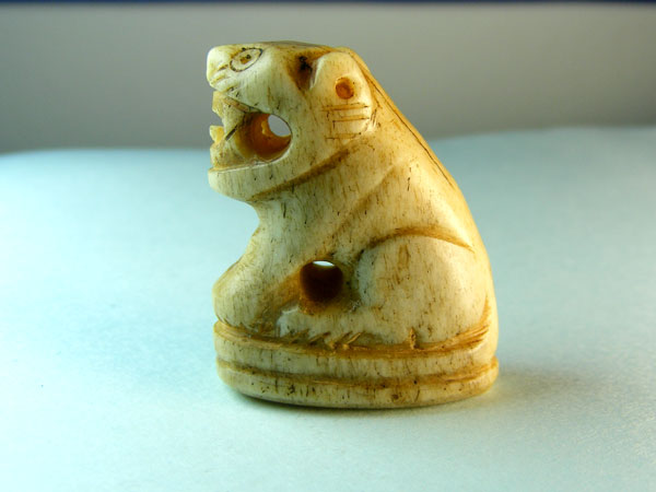 เขี้ยวเสือ ของหลวงพ่ออะไรคับ 