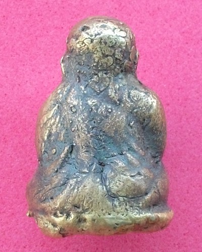 ช่วยดูหลวงพ่อเงินให้หน่อยครับ