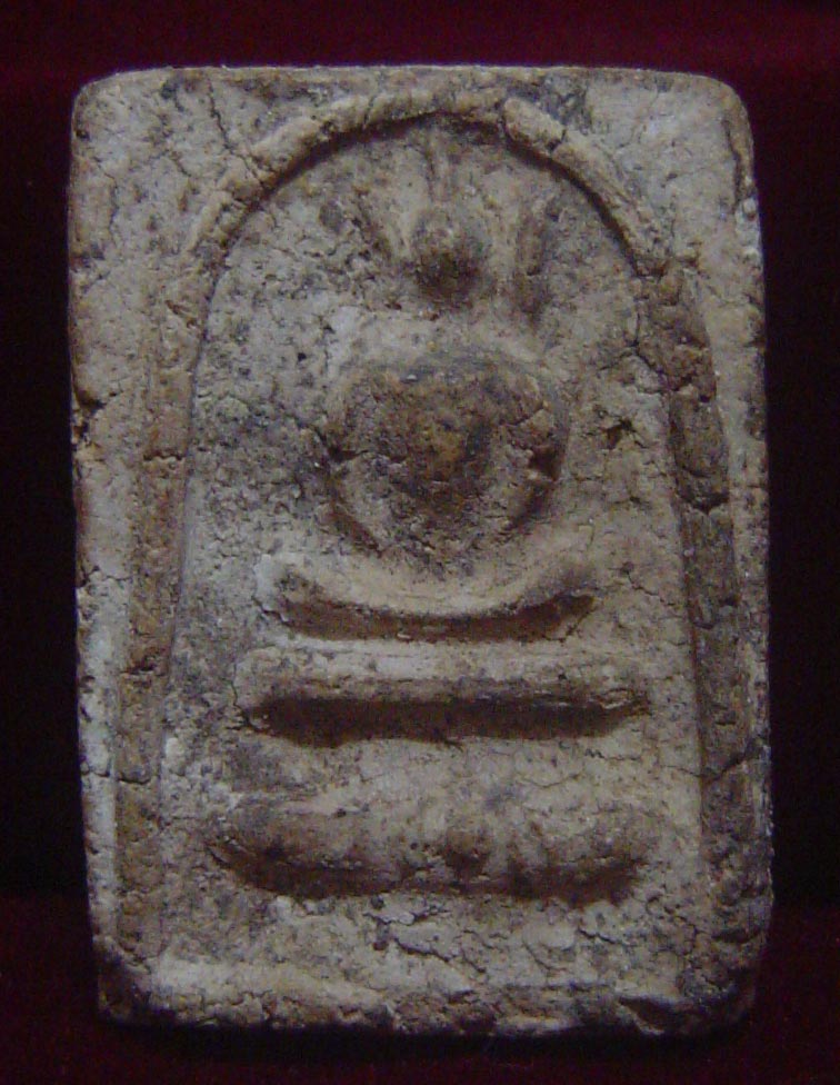 พระสมเด็จพิมพ์แปลกๆเนื้อจัดๆครับพี่น้อง