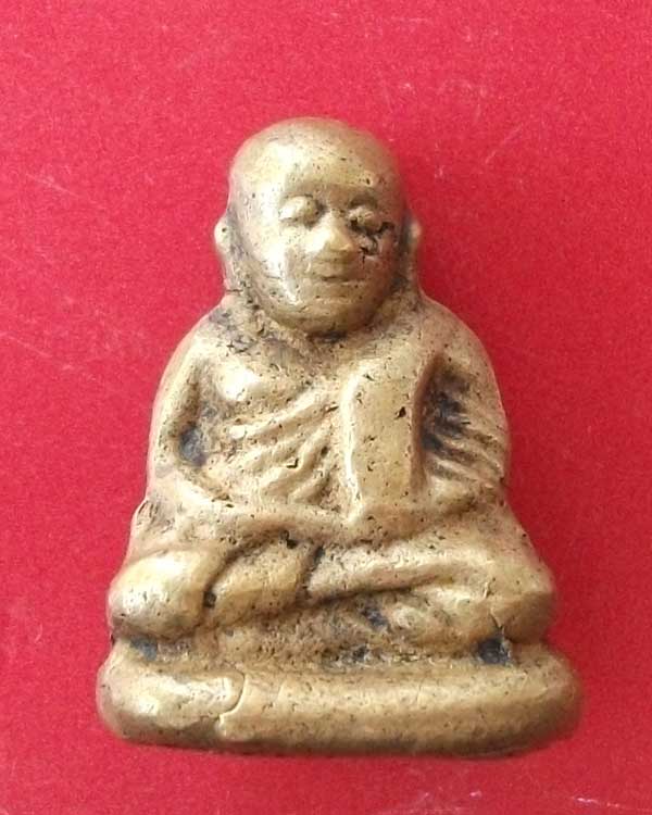 รูปหล่อ หลวงพ่อเงิน  วัดบางคลาน  ออกวัดไหนคัรบ  แท้หรือเก็  