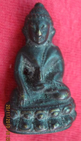 ถามผู้รูปครับ ช่วยดูทีครับ พระกริ่งอะไรครับ