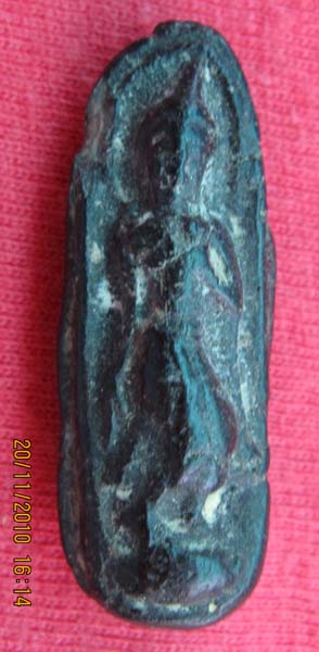 ถามผู้รู้ช่วยดูพระให้ทีครับ