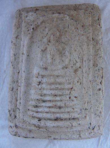 สมเด็จวัดเกศ+หลวงพ่อเงินครับ