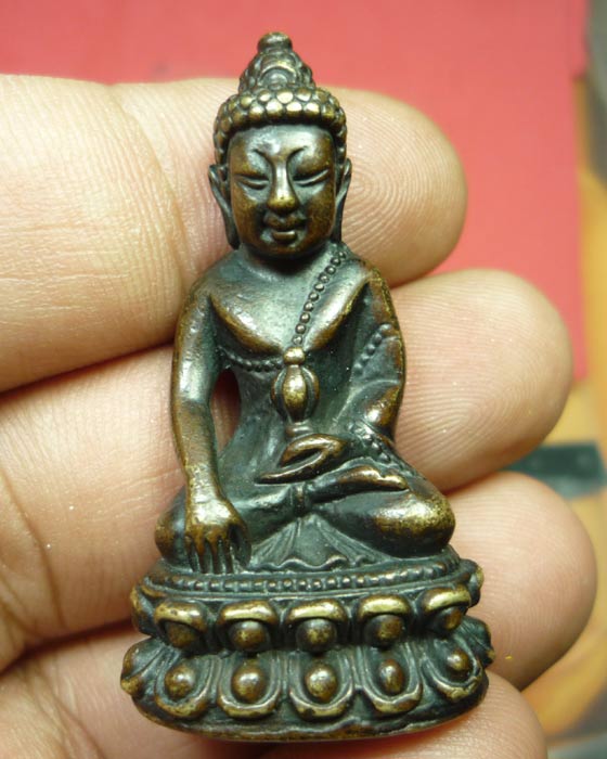 พระกริ่งครับ