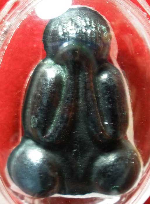 พระปิดตา หลวงพ่อเดิม เนื้อเมฆพัตร