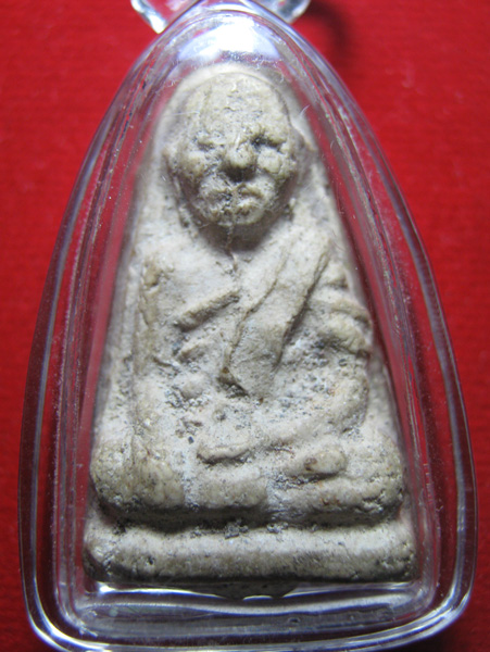 พระเนื้อผง หลวงพ่อคล้าย หรือ หลวงพ่อทวด