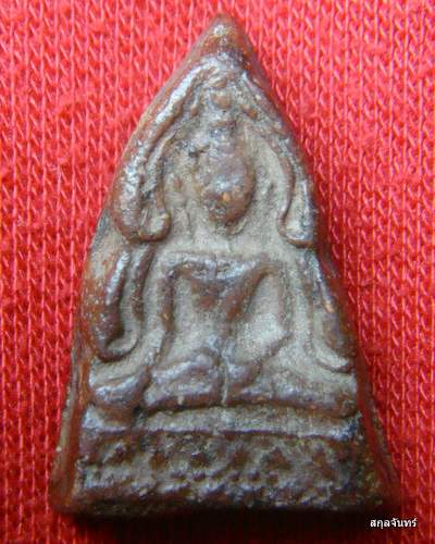 พระเนื้อดินครับ