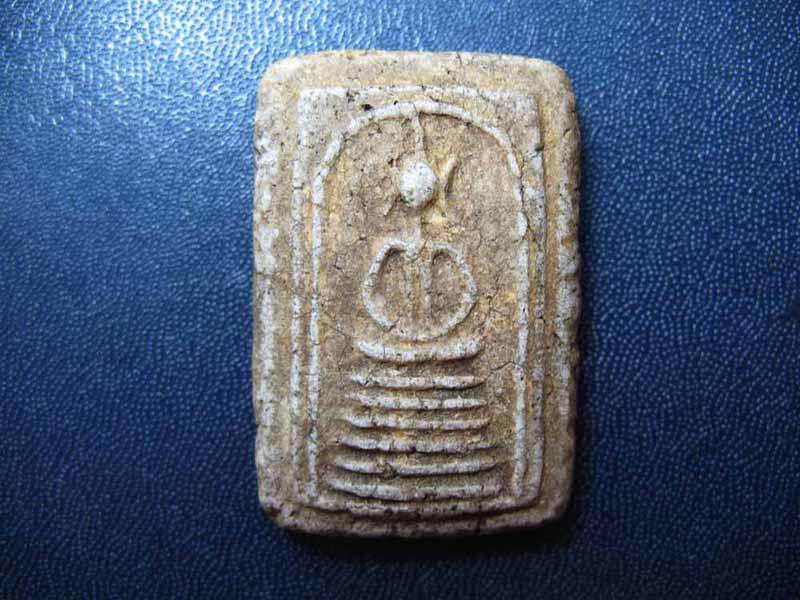 สมเด็จวัดเกษ 6 ชั้น