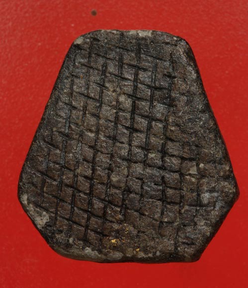 พระปิดตาหลังตะแกรงหลวงปู่เฮี้ยงดีไหมครับ