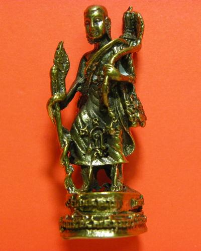 รบกวนท่านผู้รู้ ดูพระสิวลีหลวงปู่กาหลงให้ด้วยครับ 