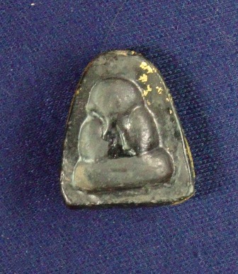 ต้องการปล่อยปิดตาหลังเเบบหลวงพ่อปาน วัดเครือวัลย์