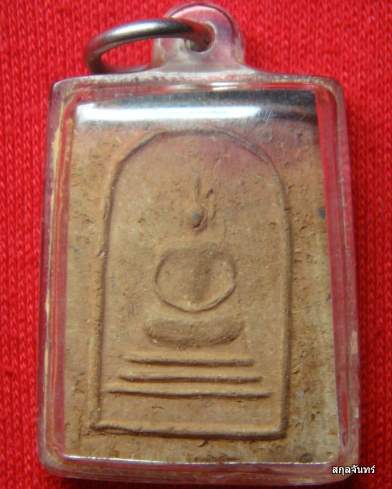 พระเนื้อดินครับ 