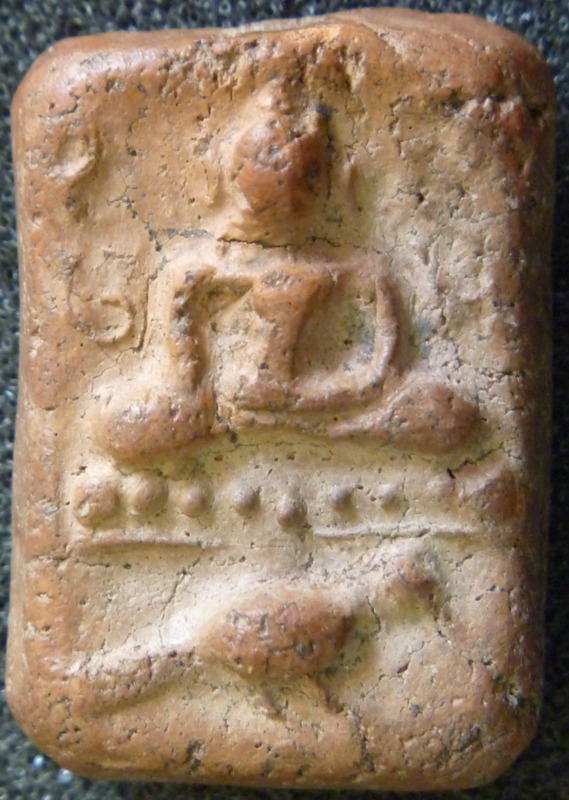 พระหลวงพ่อปาน ทรงนก รบกวนพี่เดี่ยวเสนาและพี่วิษณุด้วยนะครับ