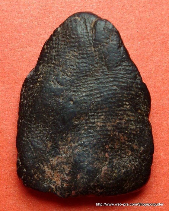 ปิดตาไม่ทราบที่ครับ รบกวนทุกท่านด้วยนะครับผม