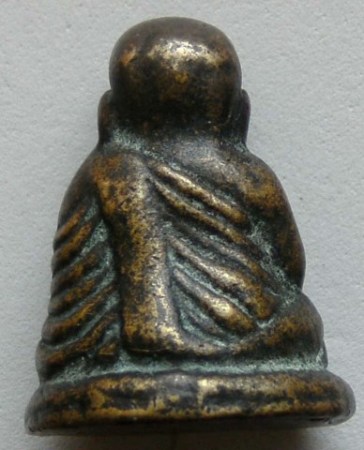 หลวงพ่อเงิน รุ่นปืนแตก  2 แท้หรือเปล่าครับ