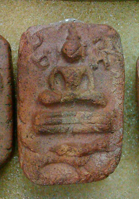 หลวงพ่อปาน ทรงนกฐาน3ชั้น(ฐานเขียง) รบกวนพี่ๆด้วยนะครับ เพิ่งได้มาใหม่ครับ