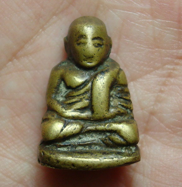 รบกวนดูหลวงพ่อเงินวัดห้วยเขนให้หน่อยครับ