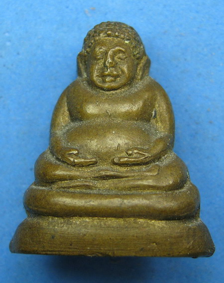 พระสังกระจาย2องค์ ใครรู้ที่ช่วยบอกทีครับ