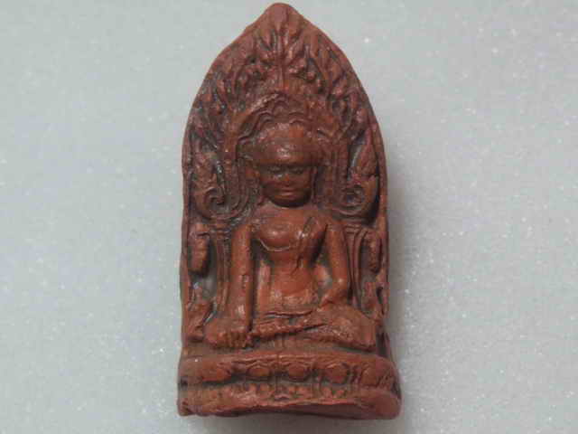 รบกวนผู้รู้สายตรงหน่อยครับ พระลือโขง (พระซุ้มจามเทวี)