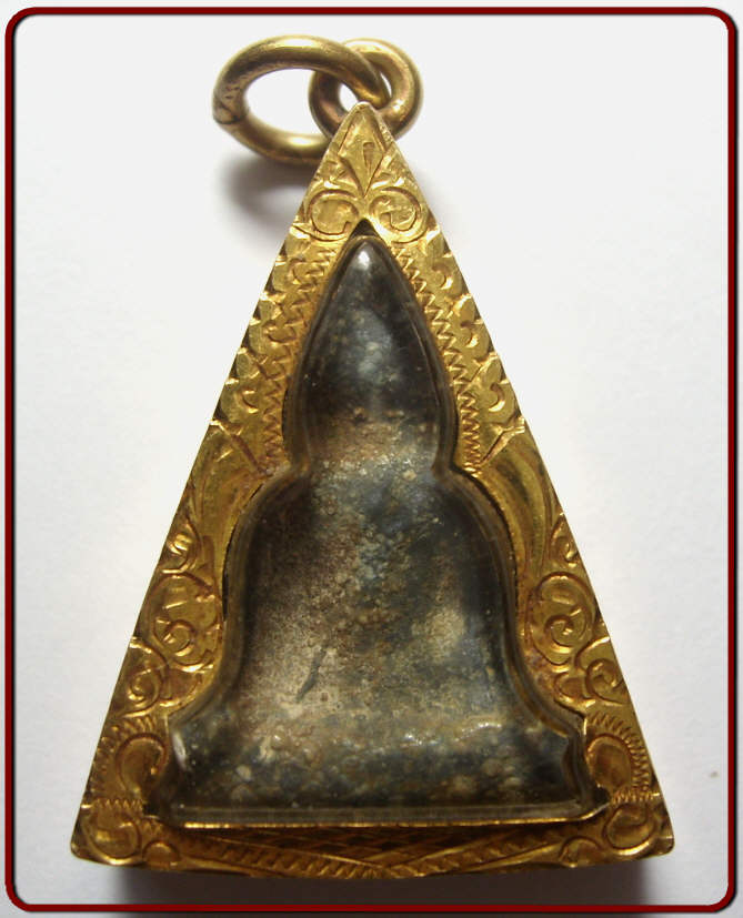 นางพญาเนื้อชิน กรุใด? วัดใด? ครับ เลี่ยมจับขอบทองไว้ นิมนต์ผู้รู้ด้วยครับ