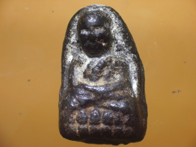 หลวงปู่ทวดพิมพ์พระรอดปี97