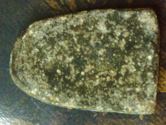 พระซุ้มกอ เนื้อชิน รบกวนพี่ๆด้วยนะครับ