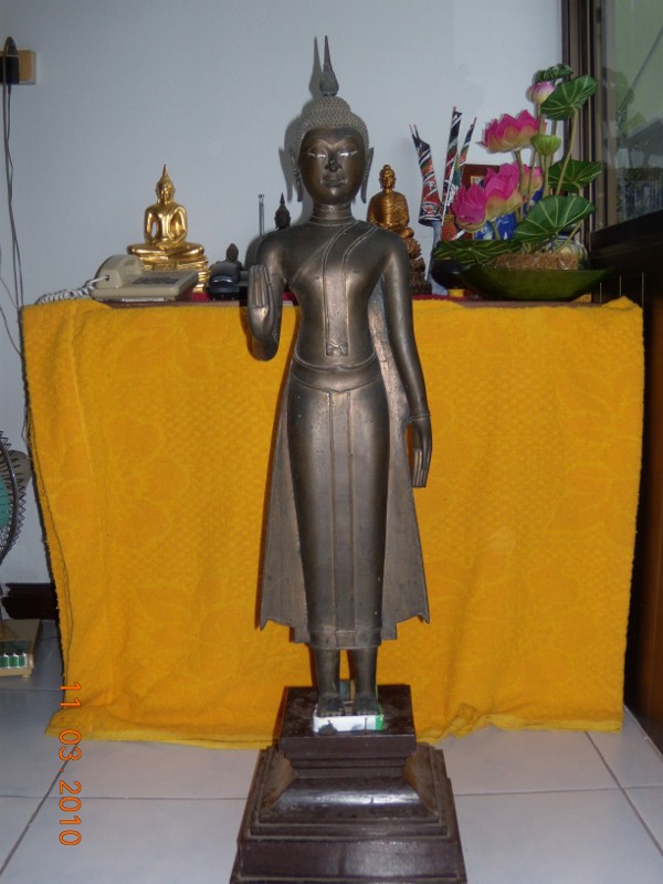 *พระพุทธรูปยืนสมัยอู่ทอง?